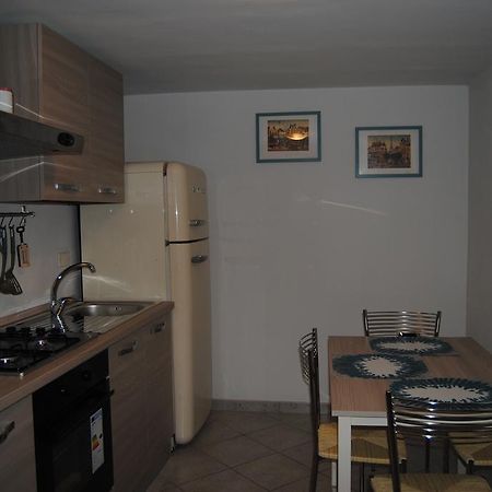 Il Susino Appartement Tirrenia Buitenkant foto